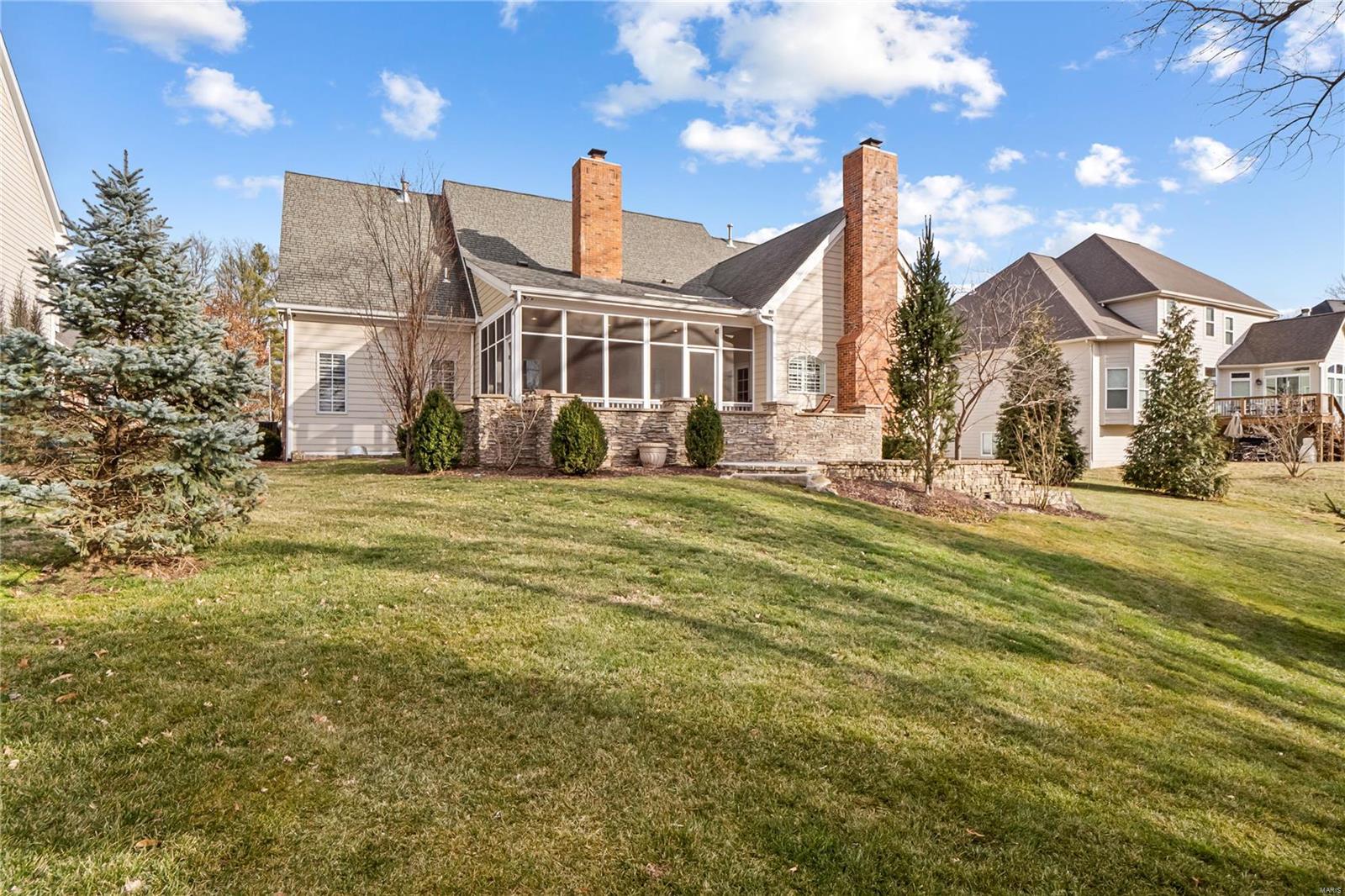 1533 Breezeridge Drive St. Louis, MO 63131 - Photo 6 of 40