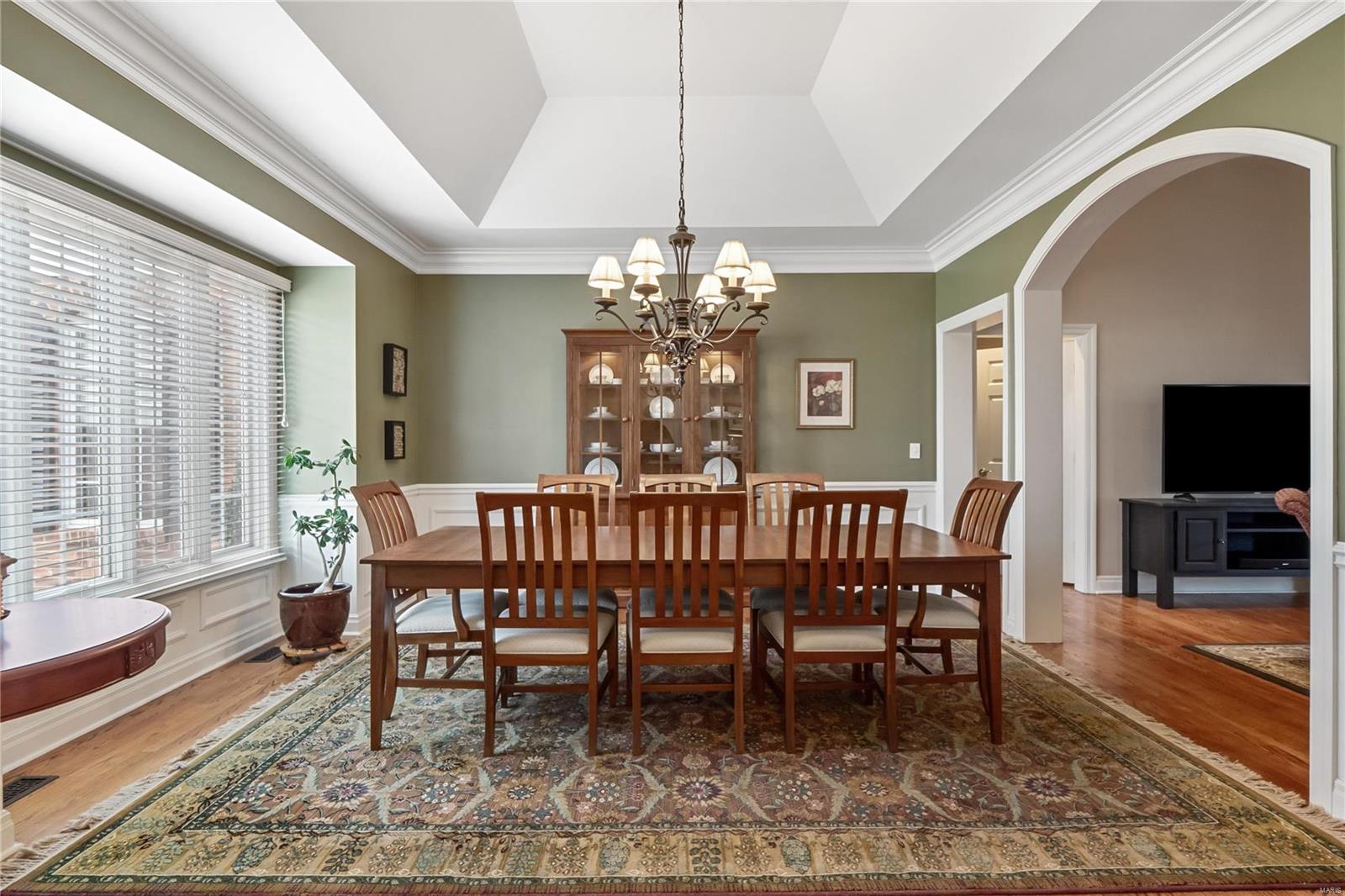 1533 Breezeridge Drive St. Louis, MO 63131 - Photo 8 of 40