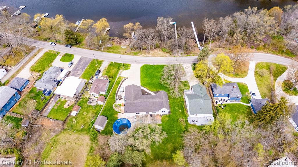 6591 Windiate Road Clarkston, MI 48346 - Photo 8 of 44