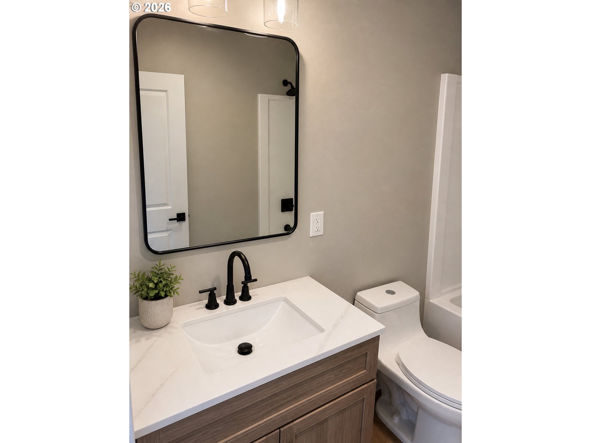 550 19th Street Springfield, OR 97477 - Photo 4 of 9