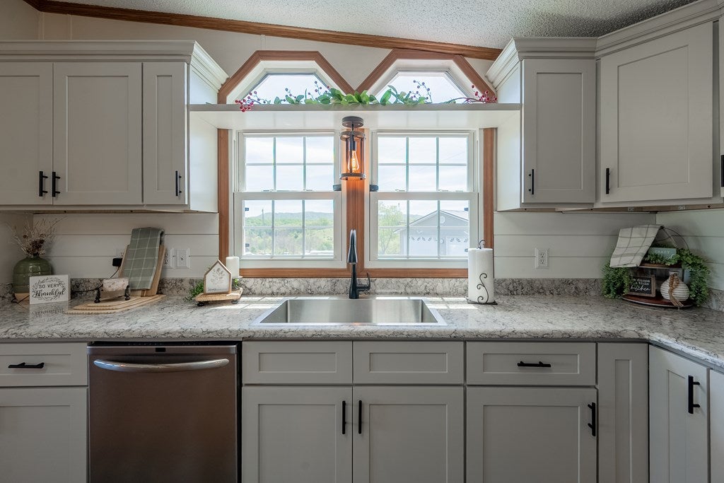 3705 Major Grahams Road Max Meadows, VA 24360 - Photo 31 of 104 Gallery Image 31