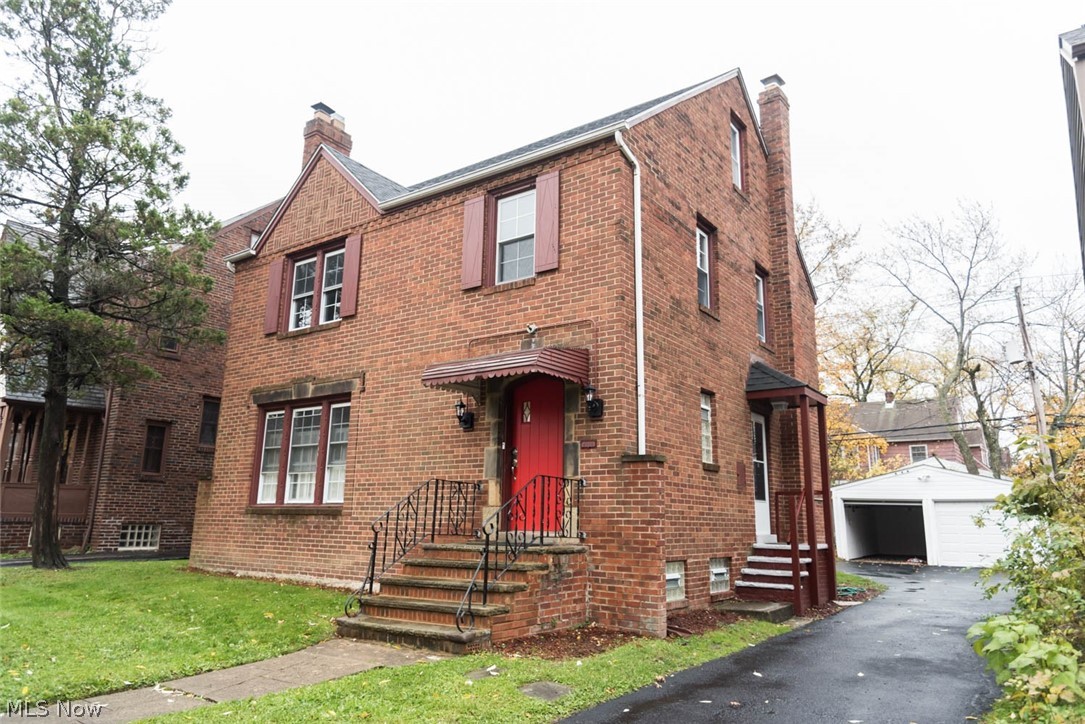 3498 Berkeley Road Cleveland Heights, OH 44118 - Photo 2 of 34