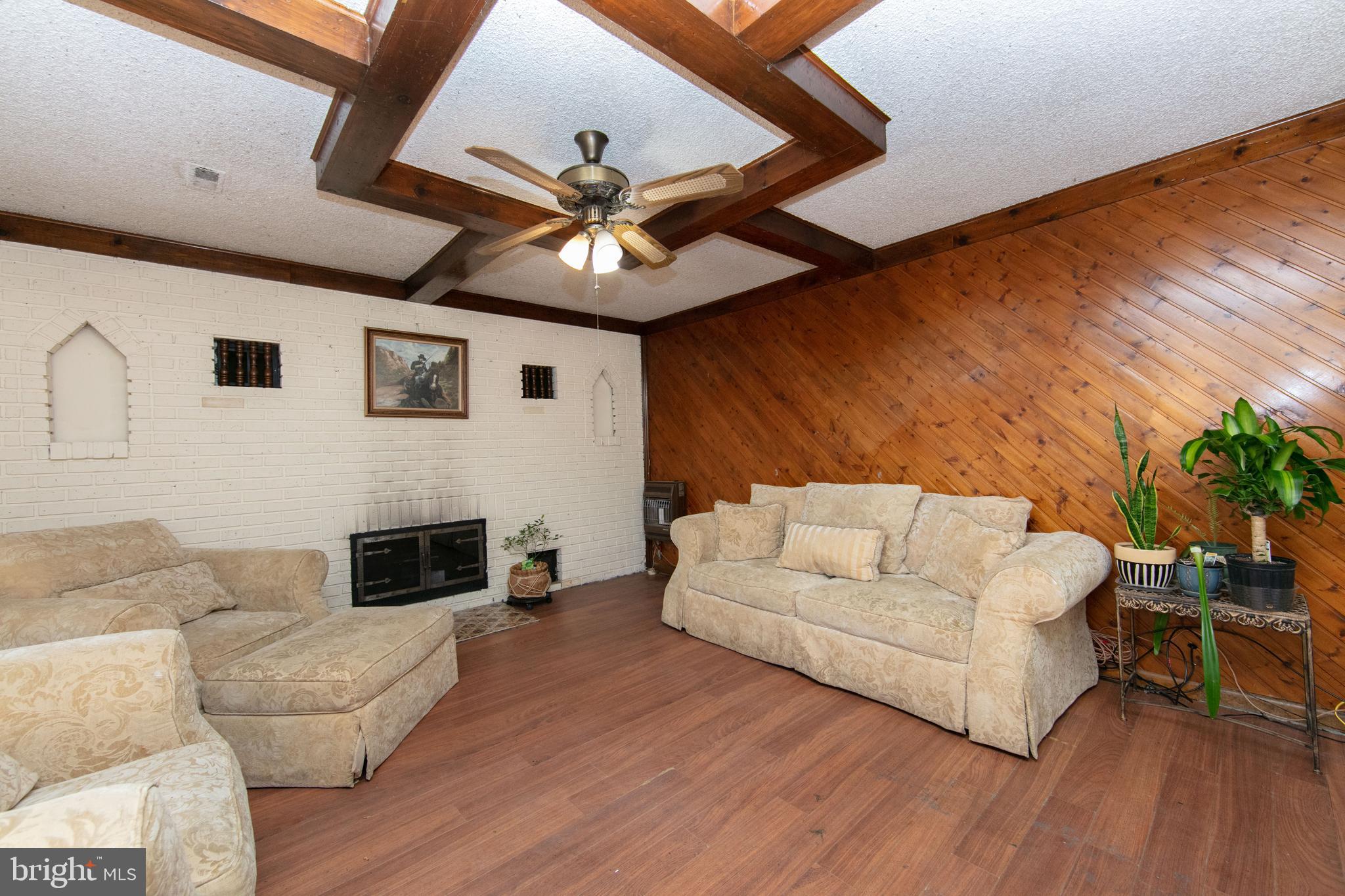 208 Redstone Ridge Deptford, NJ 08096 - Photo 16 of 27 Family room