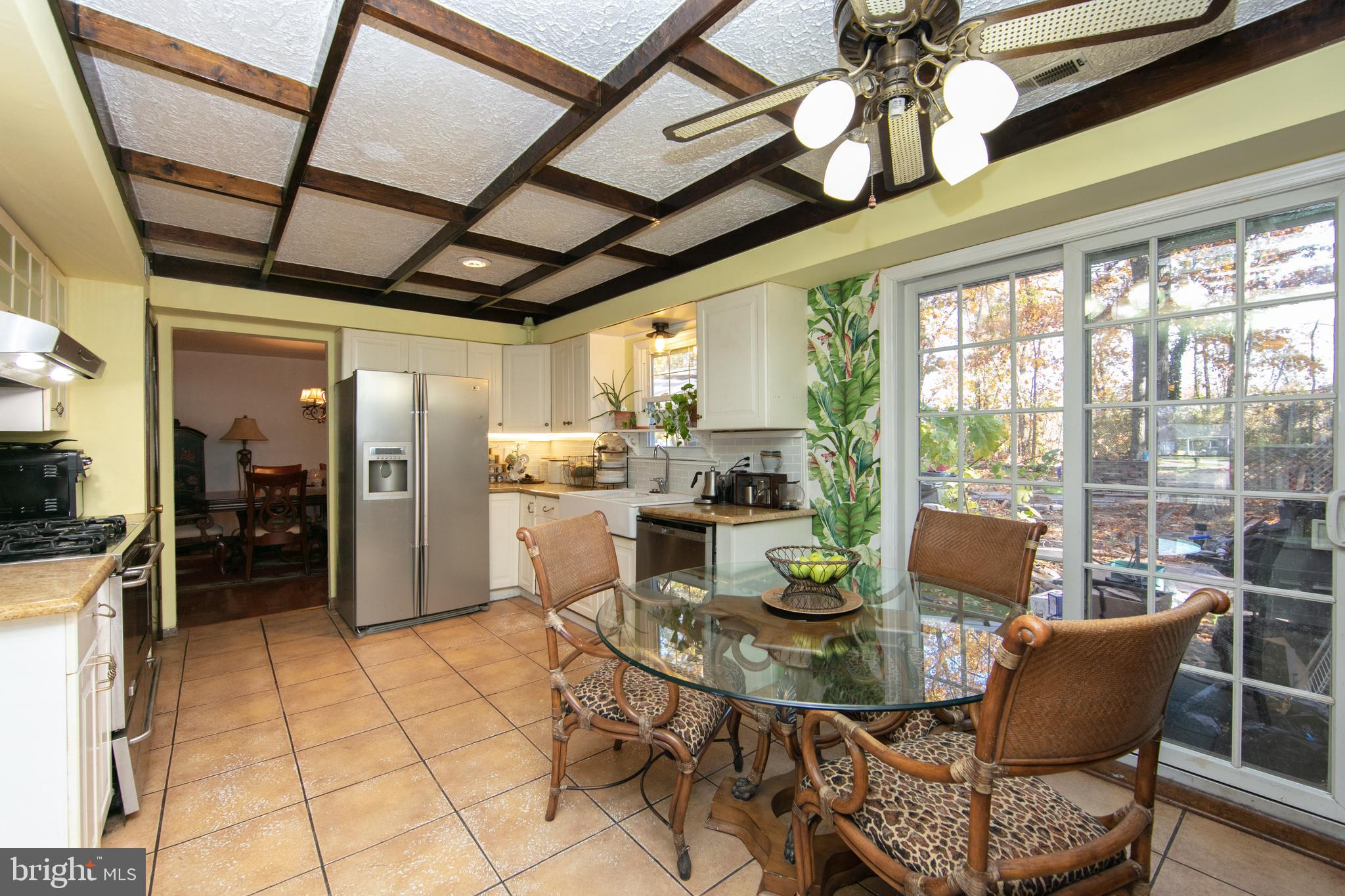208 Redstone Ridge Deptford, NJ 08096 - Photo 19 of 27 Kitchen