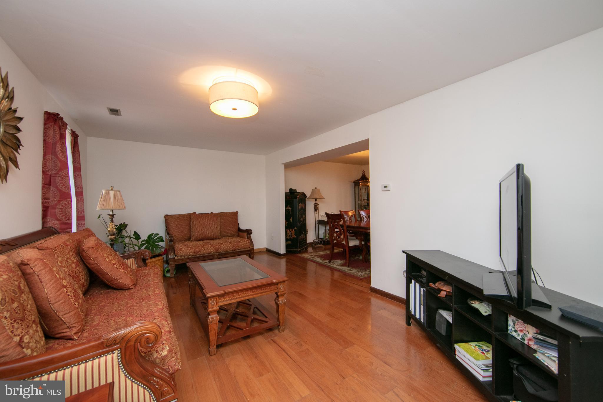 208 Redstone Ridge Deptford, NJ 08096 - Photo 3 of 27 Formal living room