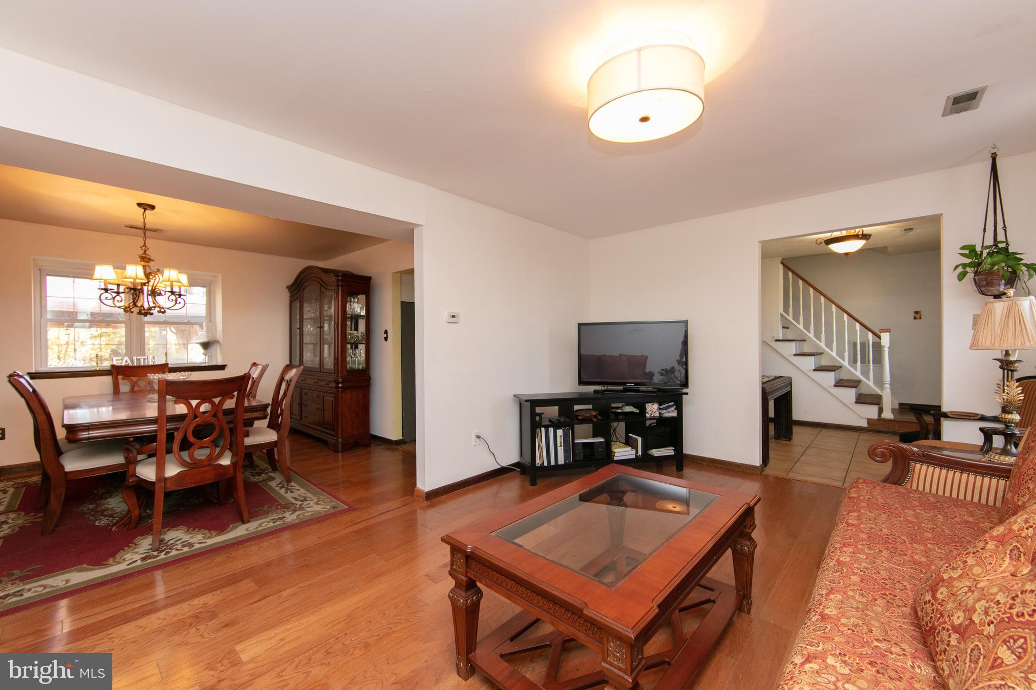 208 Redstone Ridge Deptford, NJ 08096 - Photo 23 of 27 Formal living room