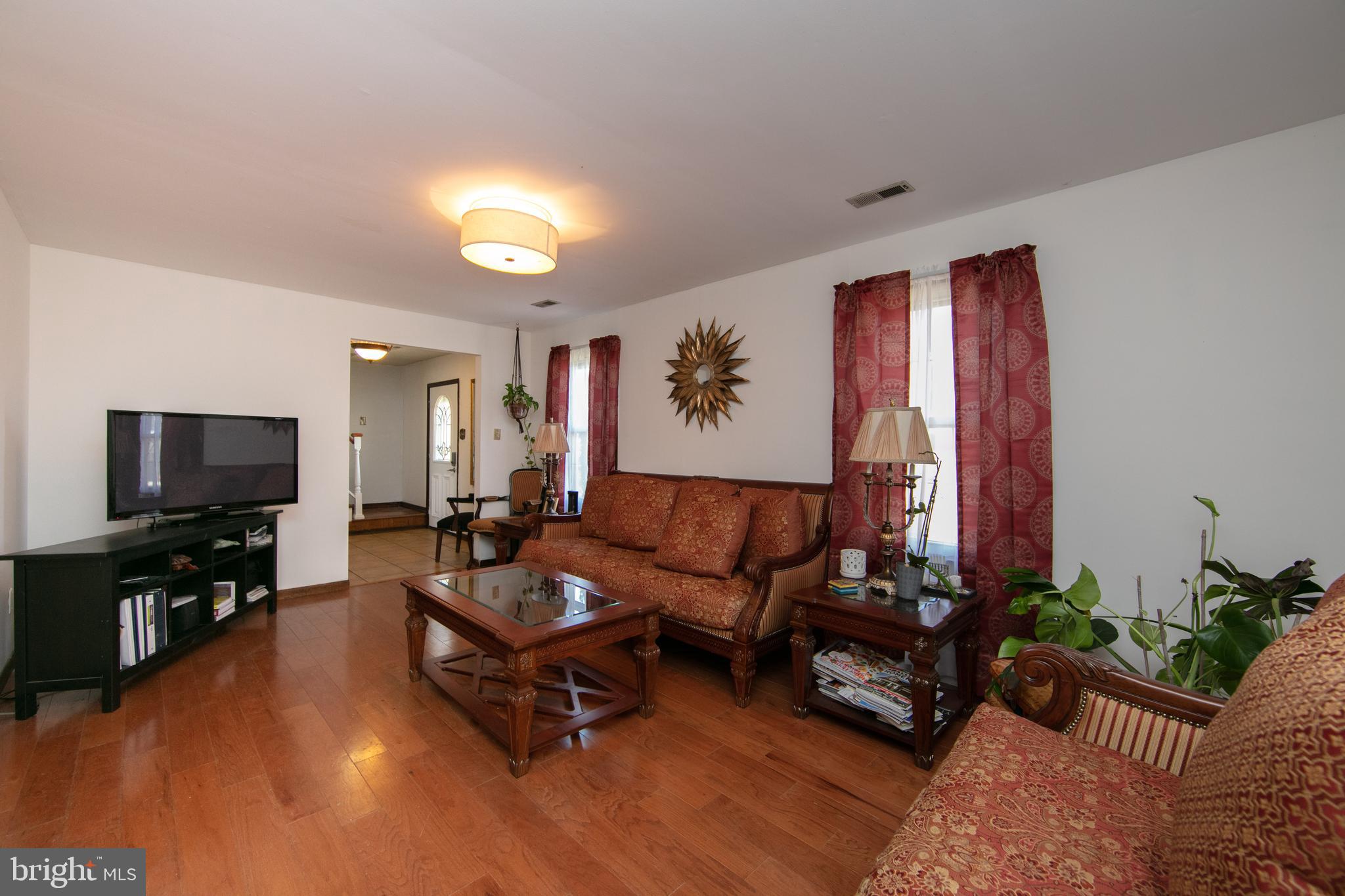 208 Redstone Ridge Deptford, NJ 08096 - Photo 24 of 27 Formal living room