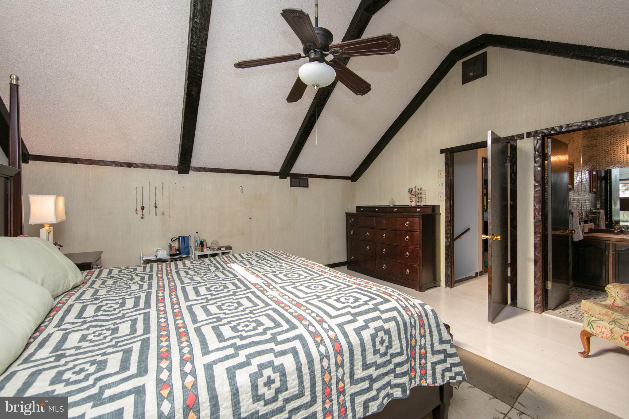 208 Redstone Ridge Deptford, NJ 08096 - Photo 26 of 27 Primary bedroom