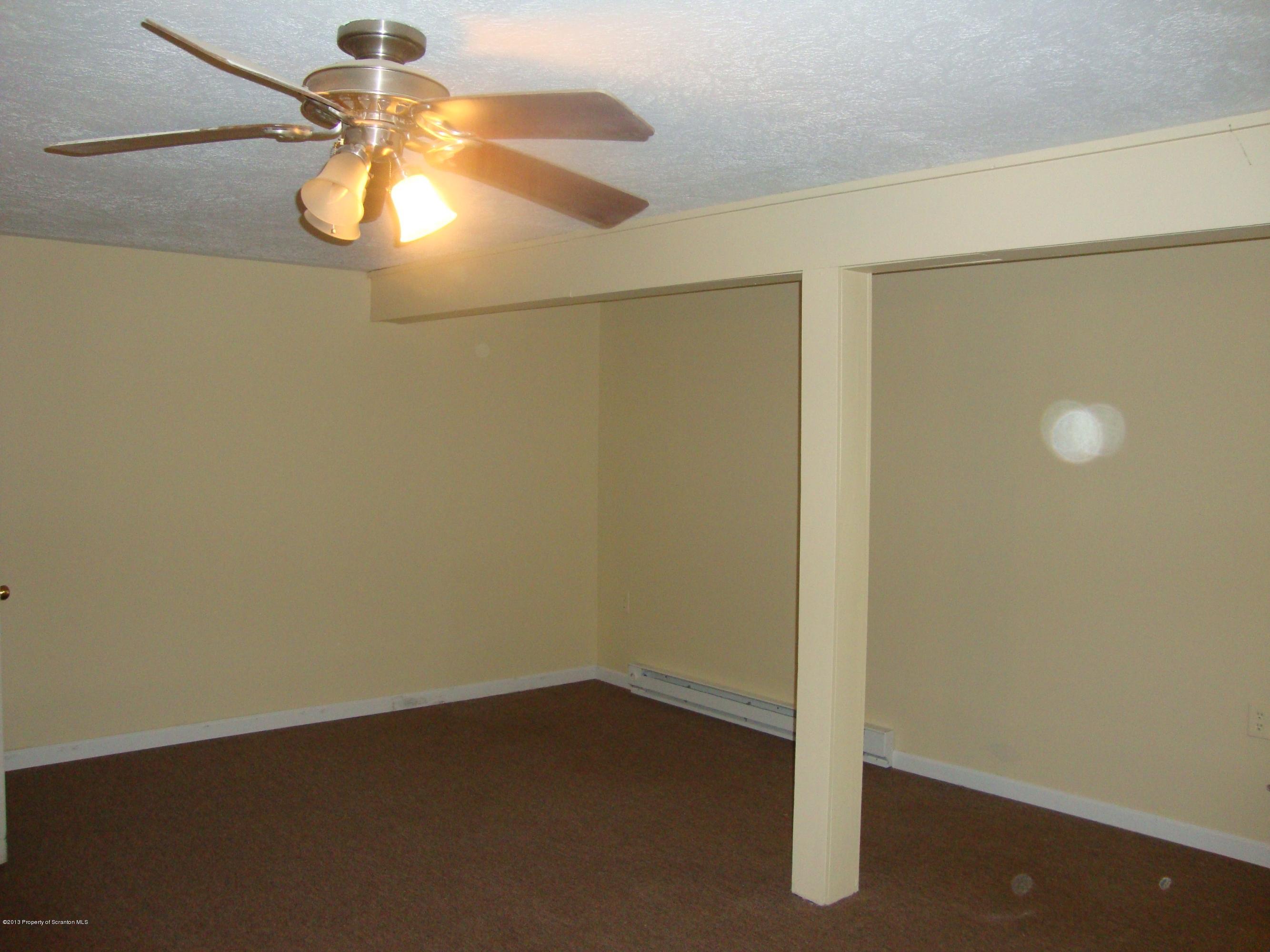 210 Rinaldi Drive Taylor, PA 18517 - Photo 14 of 20 Gallery Image 14