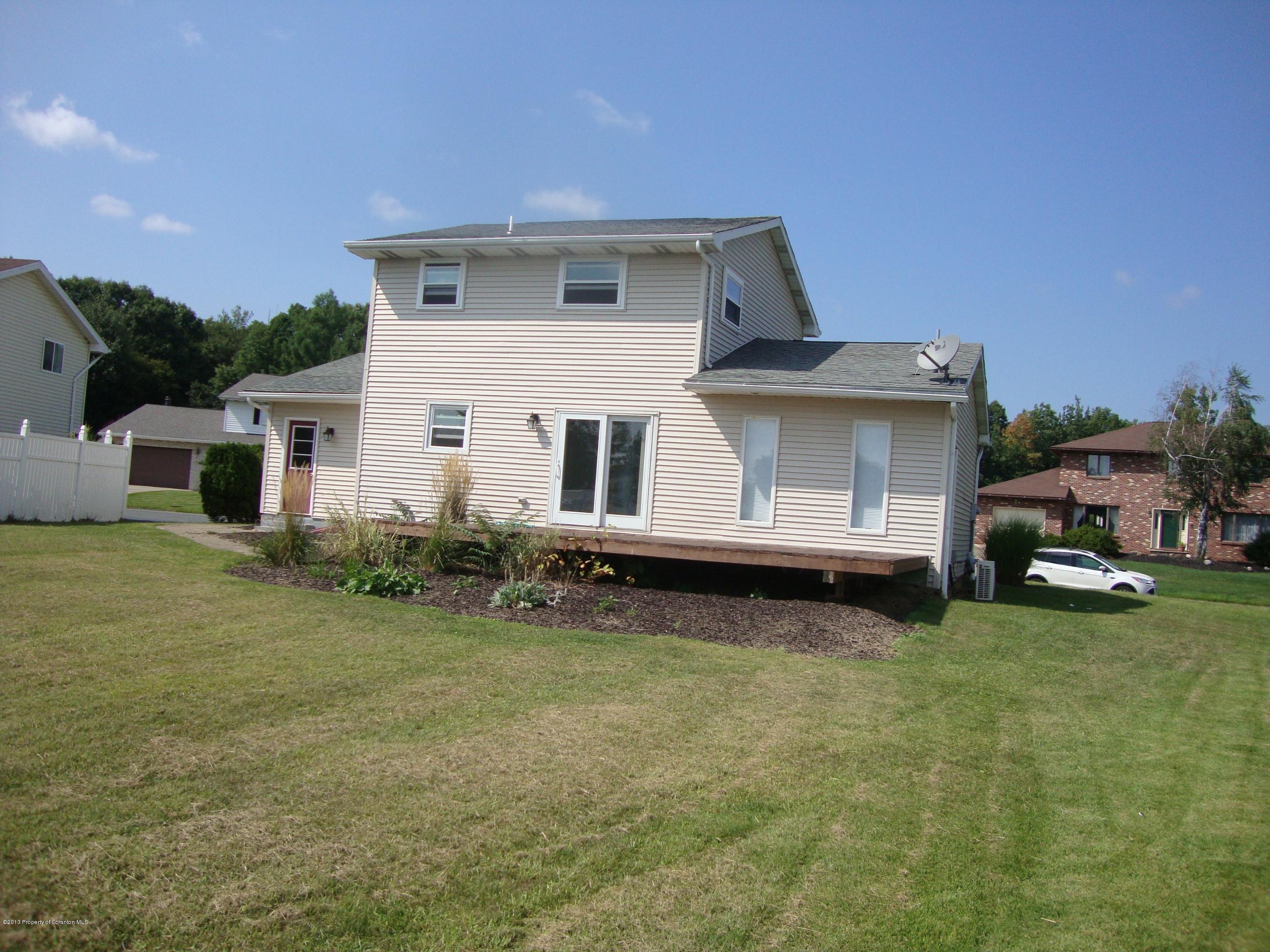 210 Rinaldi Drive Taylor, PA 18517 - Photo 18 of 20 Gallery Image 18