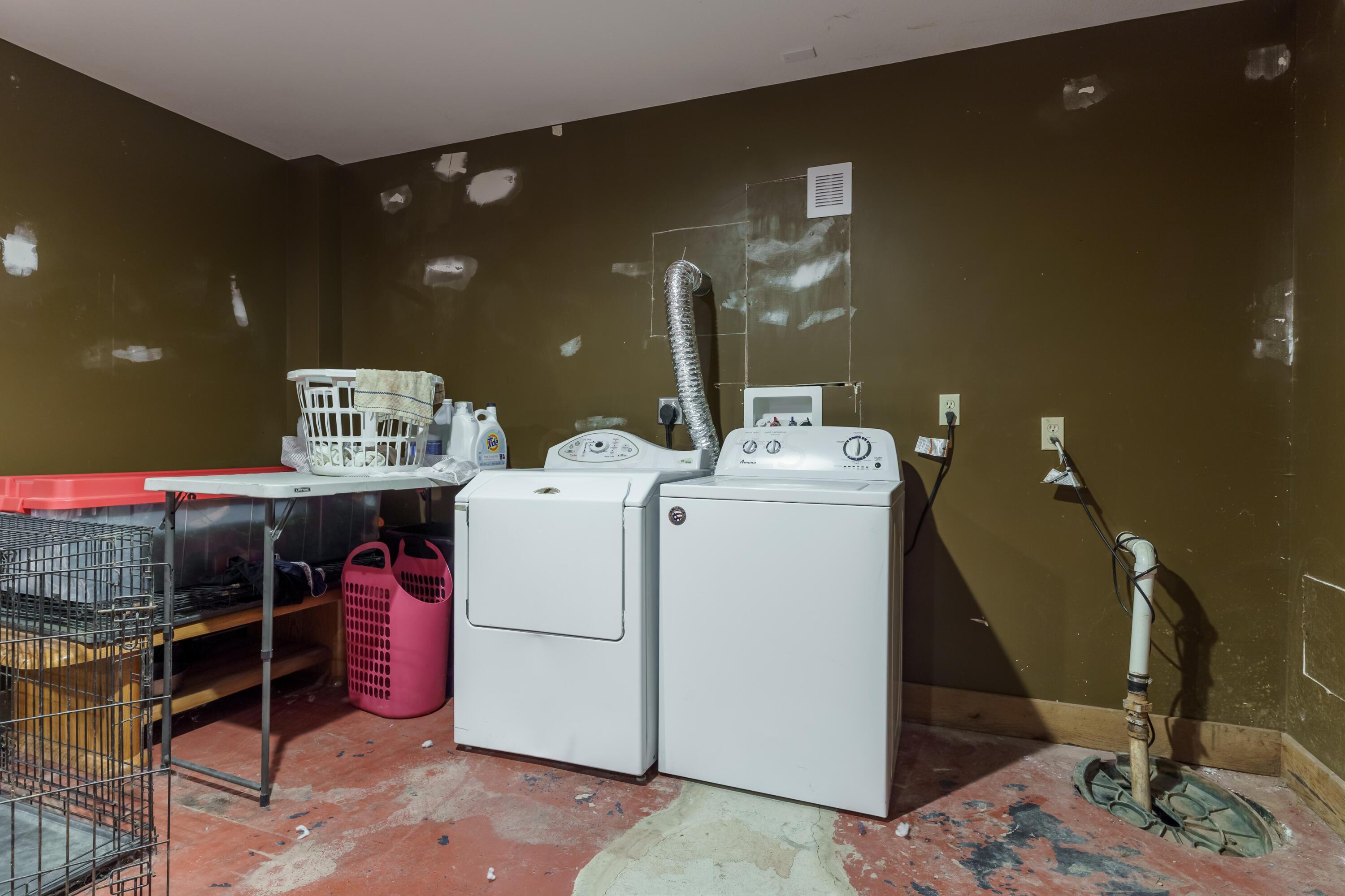 1691 Dyer Road Grove City, OH 43123 - Photo 80 of 108 Laundry in apartment