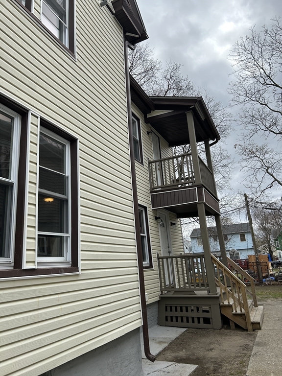 95 Quincy Street Springfield, MA 01109 - Photo 3 of 36 Gallery Image 3
