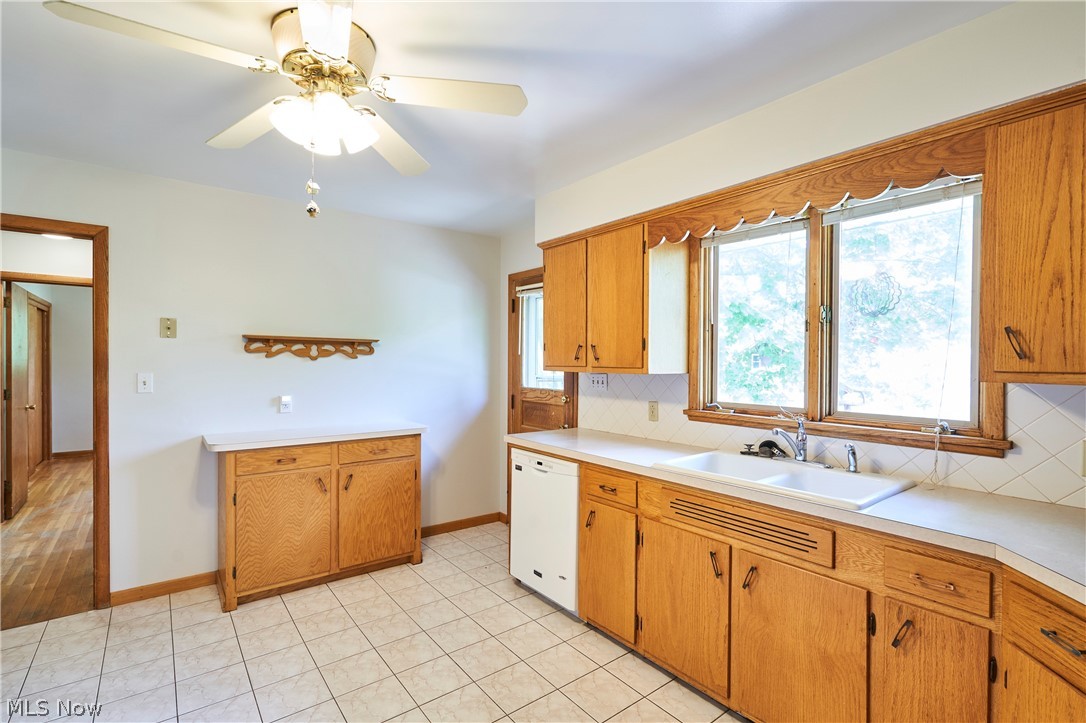 647 Killian Road Akron, OH 44319 - Photo 8 of 24 Gallery Image 8