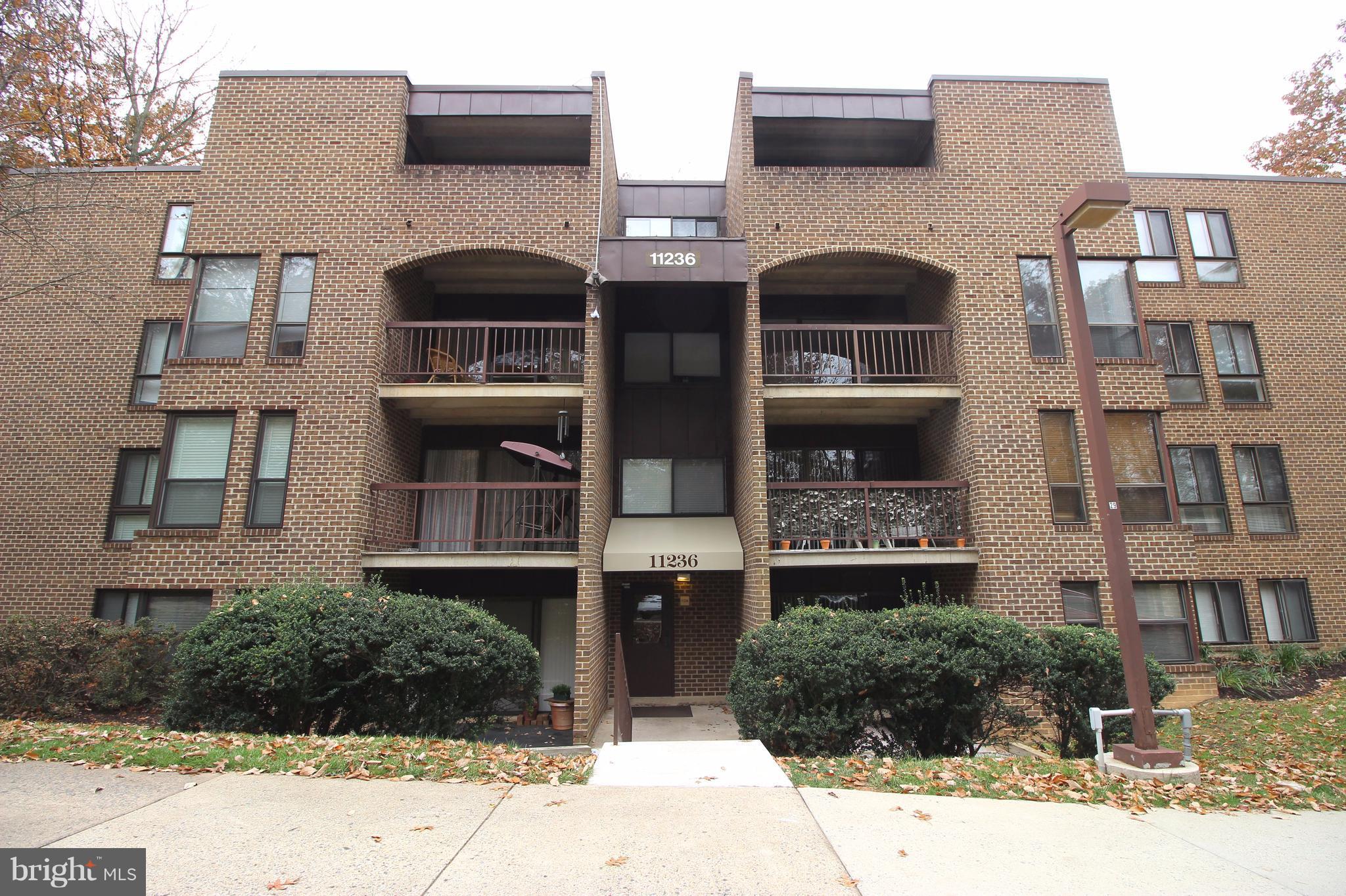 11236 Chestnut Grove Square, Unit 262 Reston, VA 20190 - Photo 1 of 26 Exterior (Front)