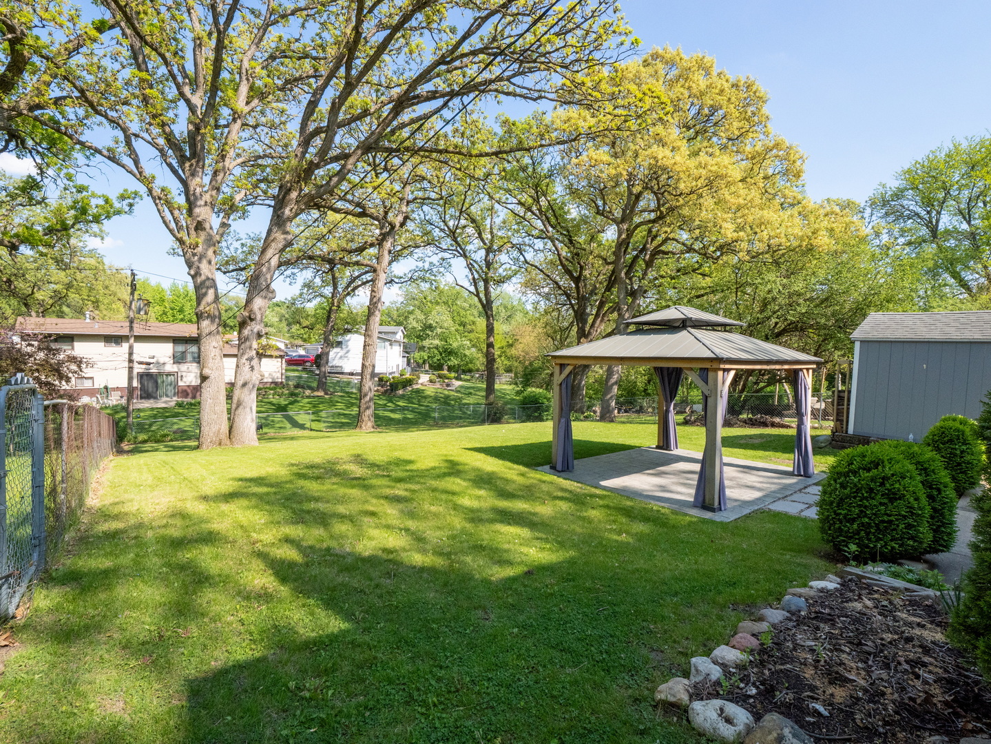 111 Timber Trail Streamwood, IL 60107 - Photo 33 of 35 a view of a backyard with swimming pool