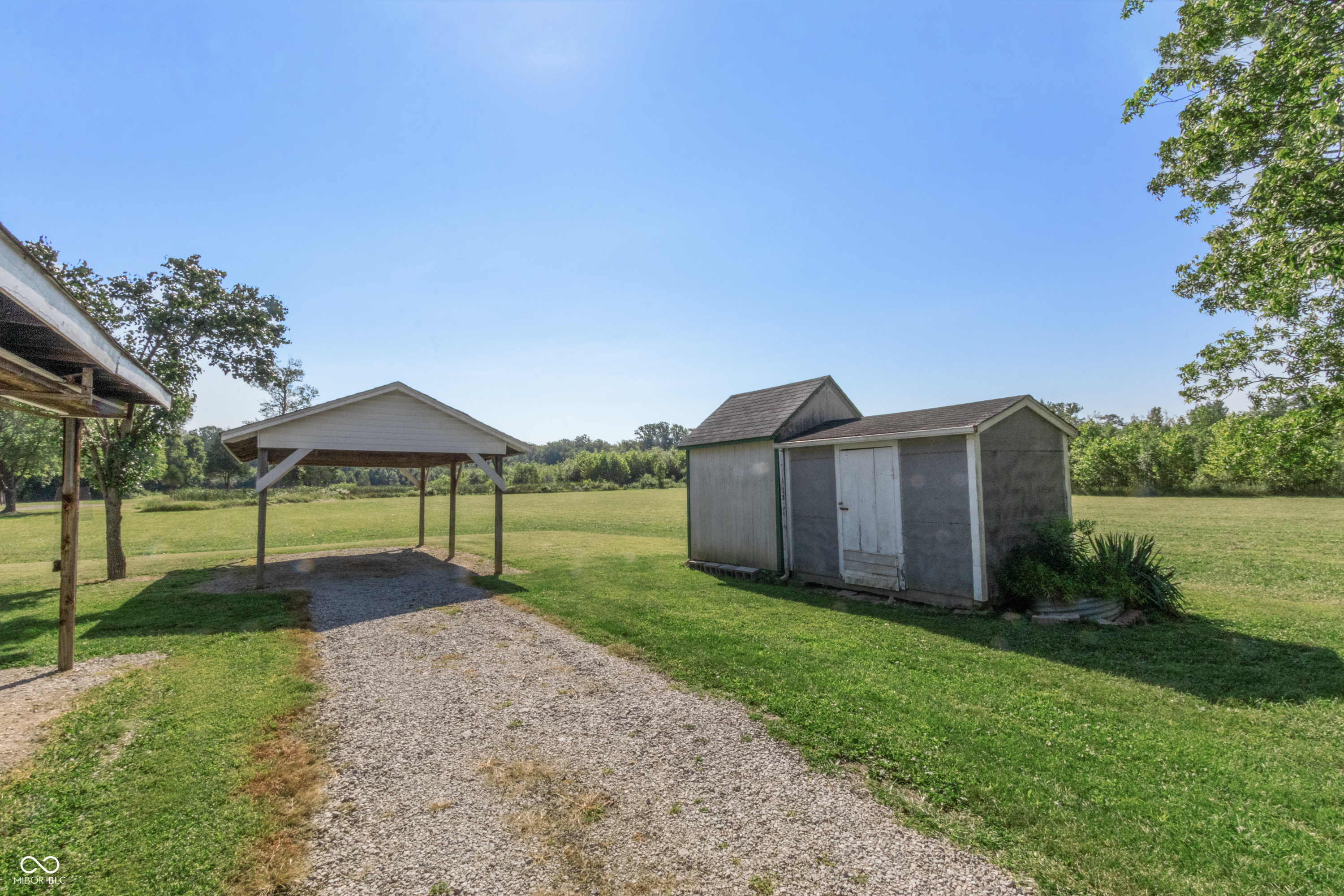 941 North 500 West Columbus, IN 47201 - Photo 19 of 25