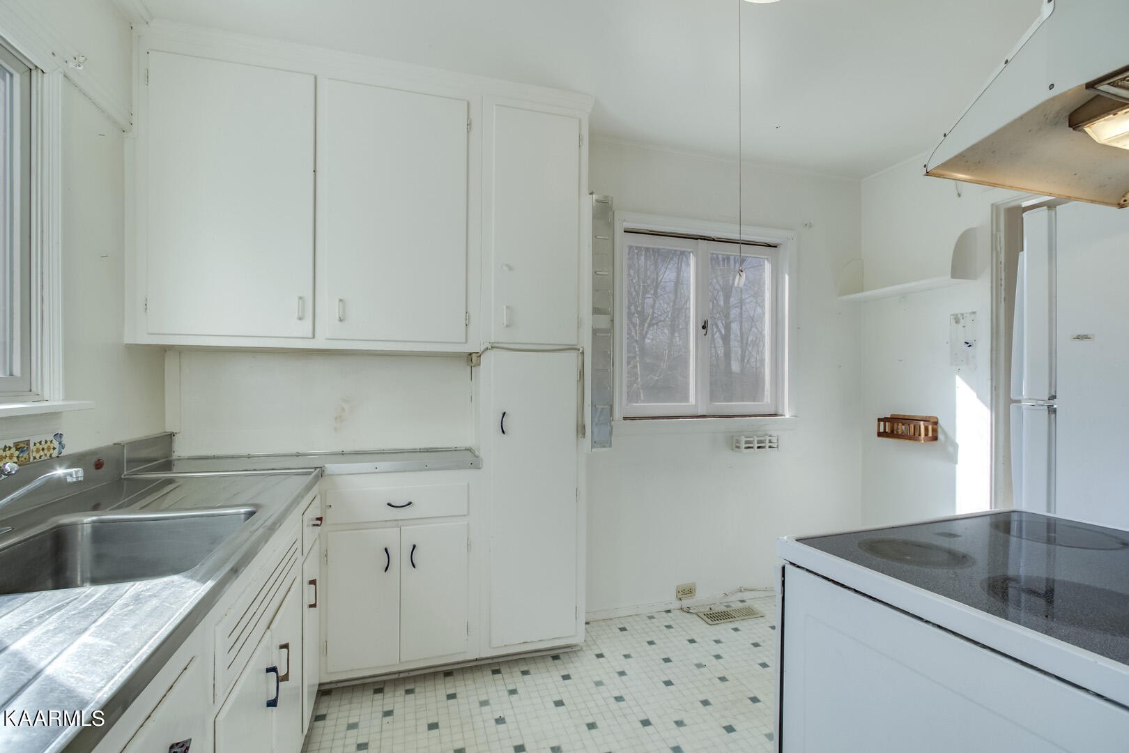 100 Orchard Lane Oak Ridge, TN 37830 - Photo 15 of 31 Gallery Image 15