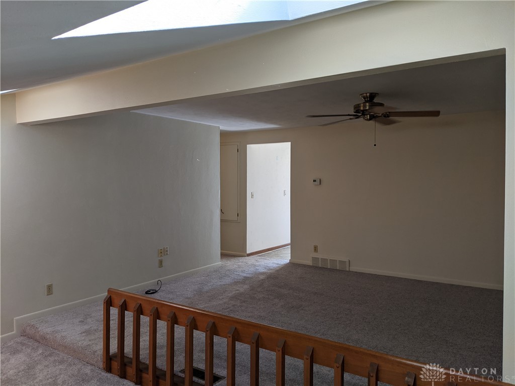 84 Parkhurst Road Dayton, OH 45440 - Photo 2 of 33