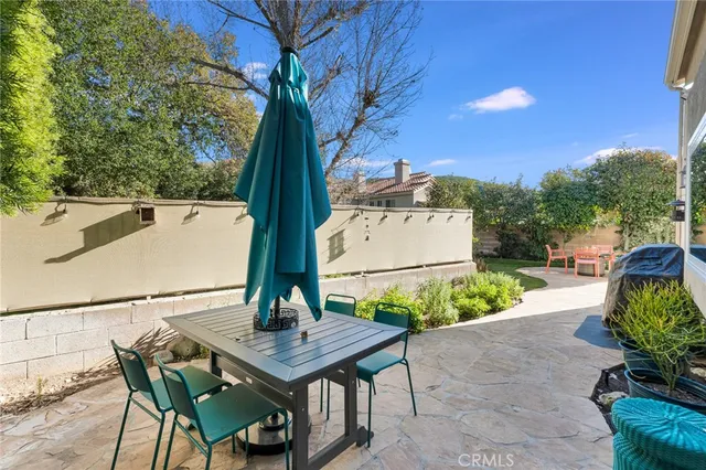 $1,149,000 | 210 Concerto Drive, Oak Park, CA 91377