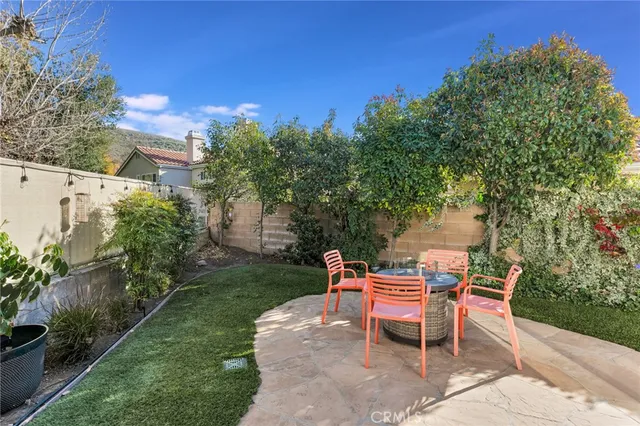 $1,149,000 | 210 Concerto Drive, Oak Park, CA 91377