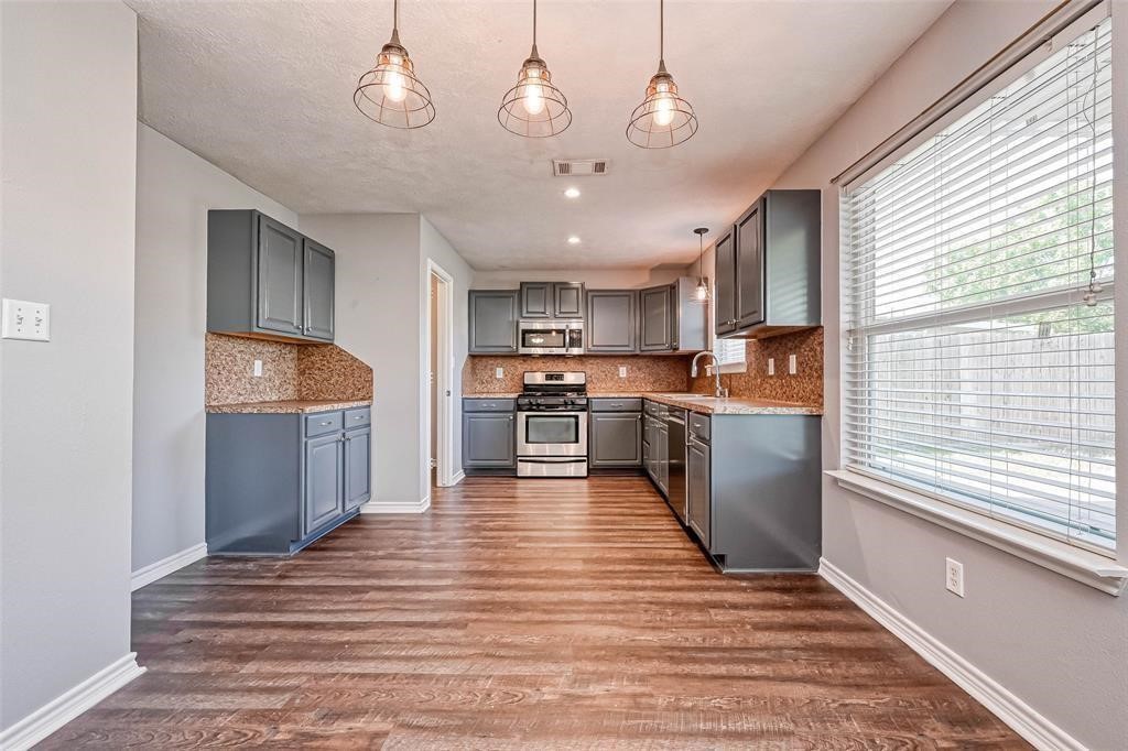 2419 Fox Water Drive Spring, TX 77386 - Photo 6 of 19