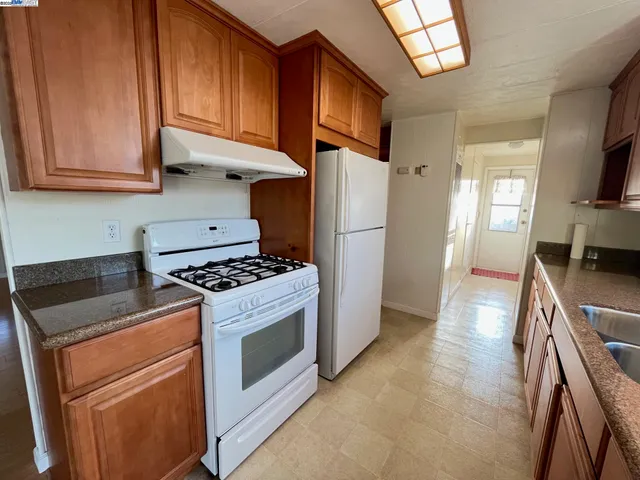 $220,000 | 4141 Deep Creek Road, Unit 180, Fremont, CA 94555