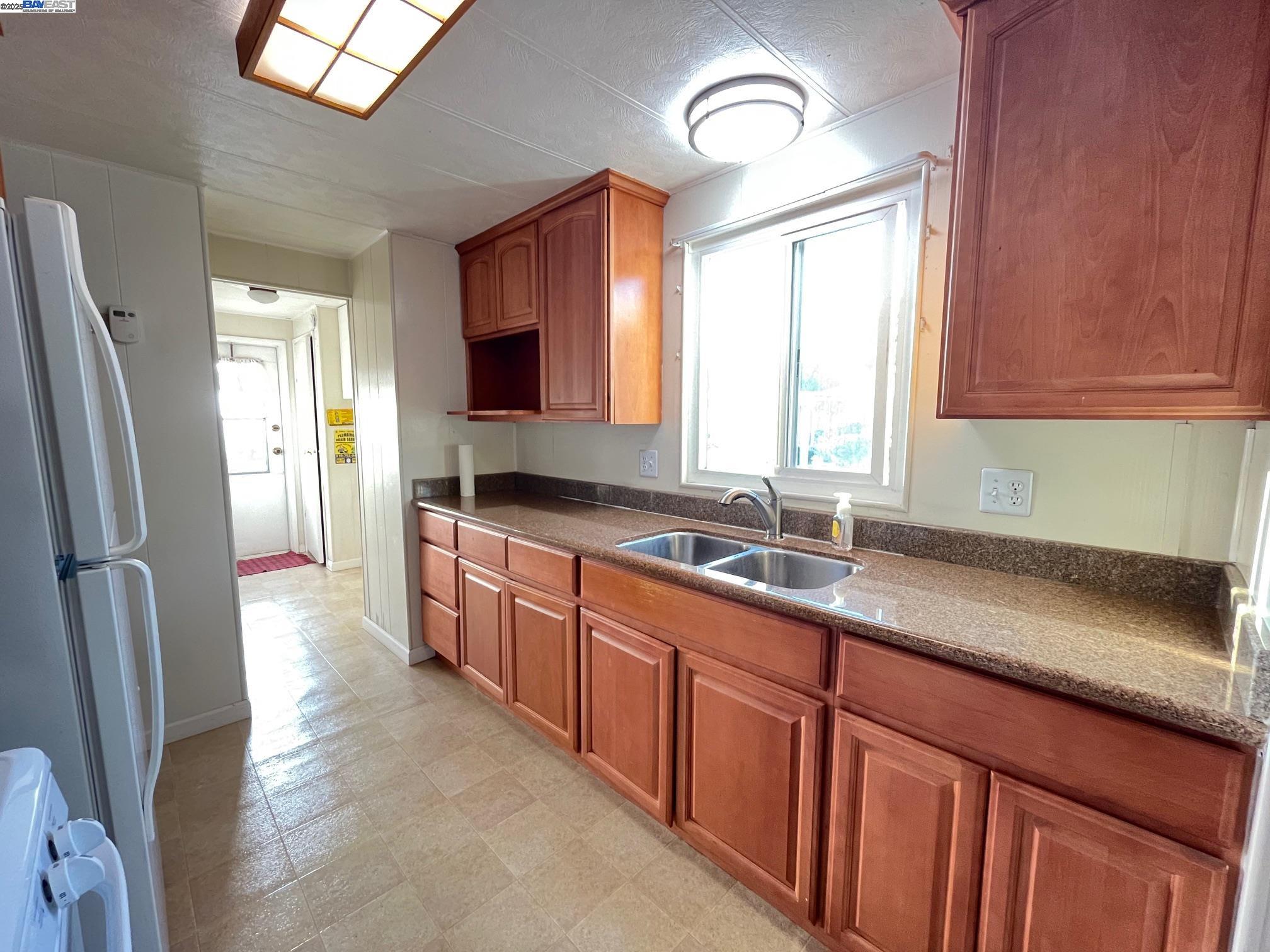 4141 Deep Creek Road, Unit 180 Fremont, CA 94555 - Photo 4 of 24