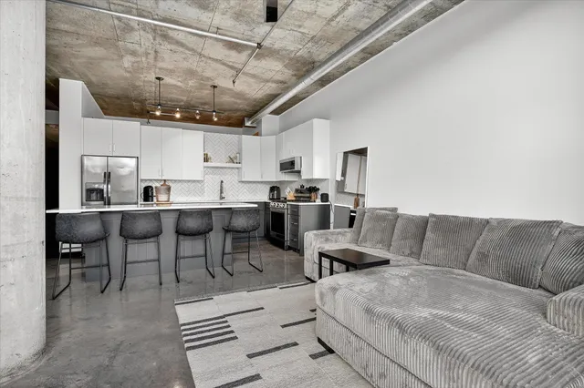 $289,900 | 730 North 4th Street, Unit 810, Minneapolis, MN 55401