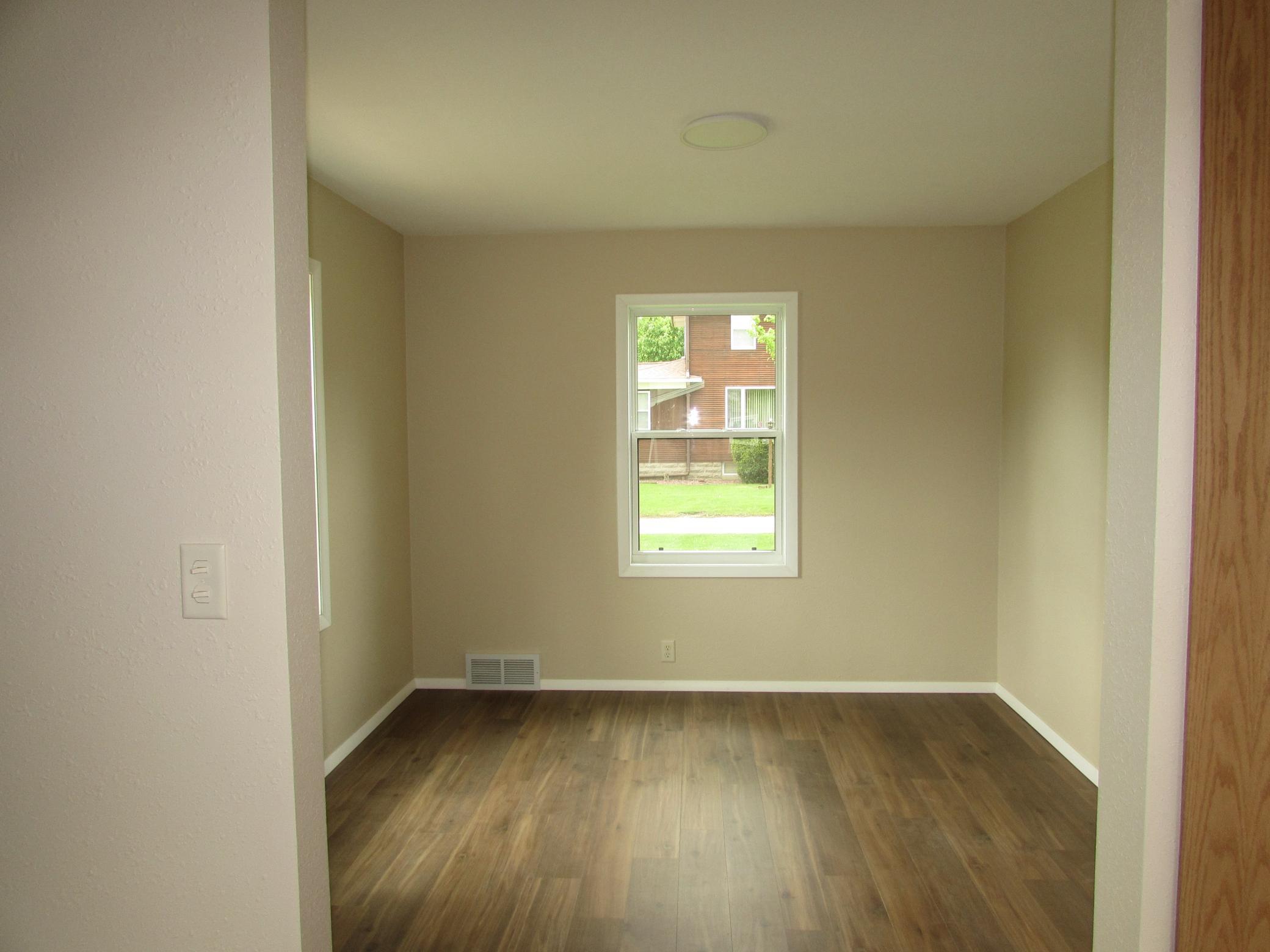 402 West Main Street Ceylon, MN 56121 - Photo 5 of 13