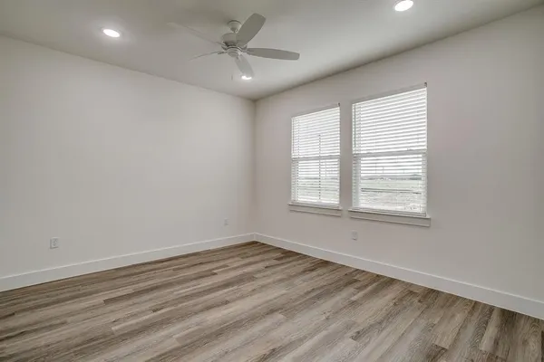 $3,850 | 100 Cardinal Wds, Granbury, TX 76049