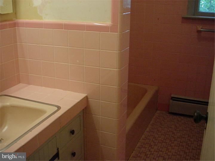 427 Swartley Road Hatfield, PA 19440 - Photo 7 of 13 Gallery Image 7