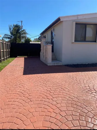 $1,400 | Coral Way Village, Miami, FL 33155