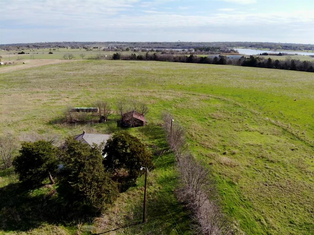 1900 Nesuda Road Ennis, TX 75119 - Photo 2 of 17 a view of an ocean and city