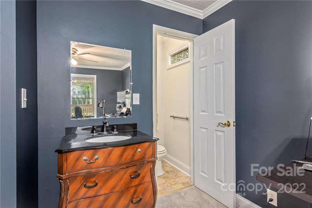 8117 Starnes Randall Road Charlotte, NC 28215 - Photo 12 of 25 Gallery Image 12