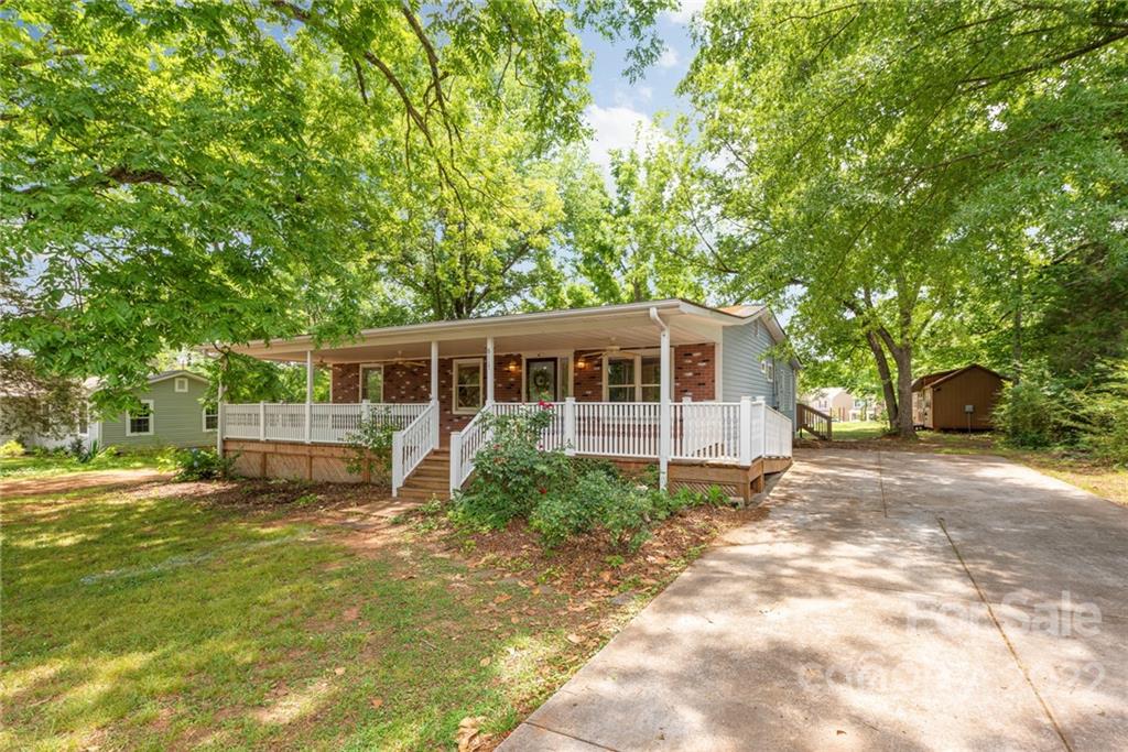 8117 Starnes Randall Road Charlotte, NC 28215 - Photo 2 of 25 Gallery Image 2