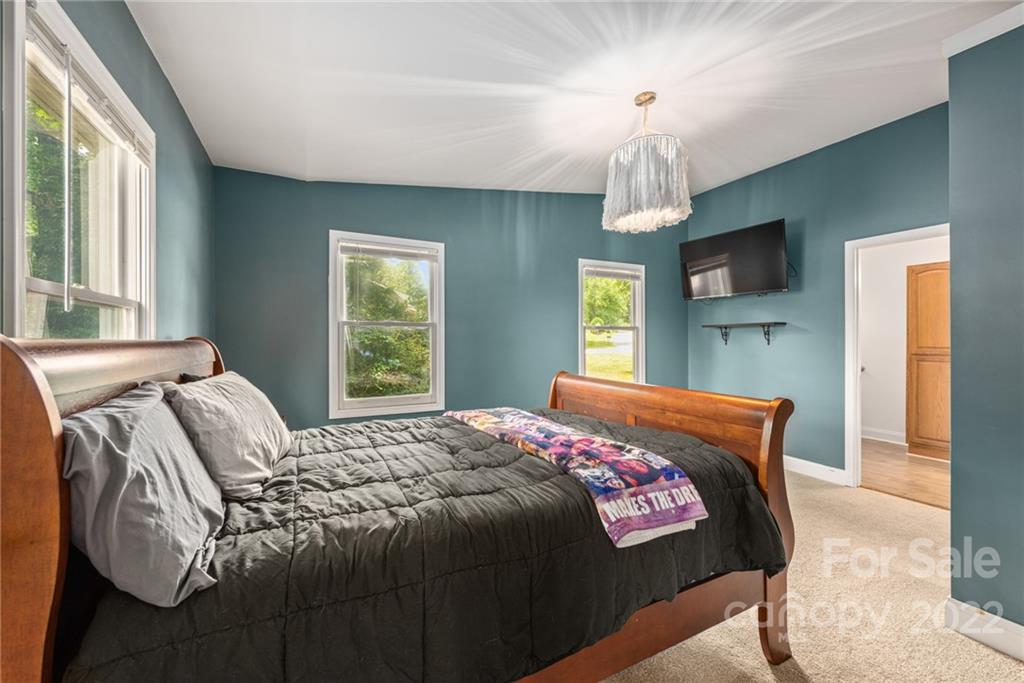 8117 Starnes Randall Road Charlotte, NC 28215 - Photo 9 of 25 Gallery Image 9