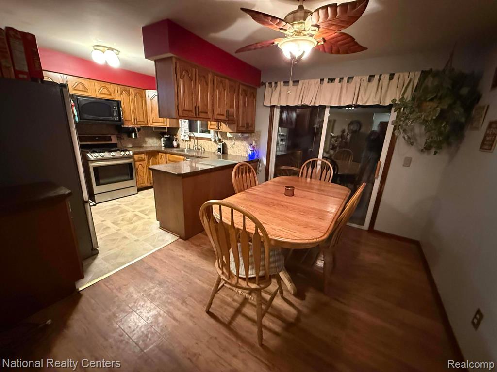 27125 Delos Road New Boston, MI 48164 - Photo 29 of 45 Gallery Image 29