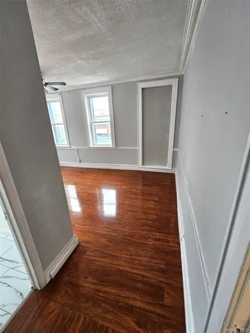 $2,800 | 2426-2428 Grand Avenue, Baldwin, NY 11510