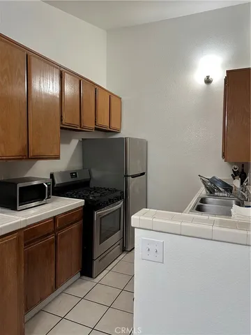 $484,999 | 7221 Petrol Street, Unit 6, Paramount, CA 90723