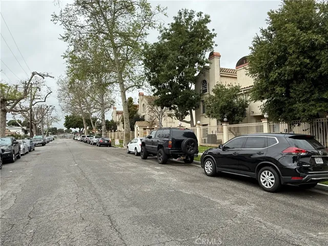 $484,999 | 7221 Petrol Street, Unit 6, Paramount, CA 90723