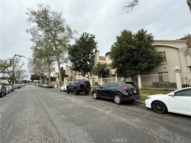 $484,999 | 7221 Petrol Street, Unit 6, Paramount, CA 90723