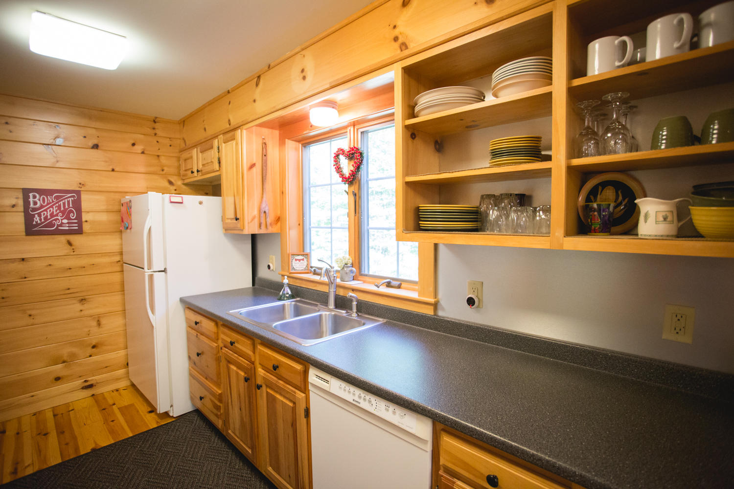 29 Riverbank Road Newry, ME 04261 - Photo 30 of 56 Ample counterspace