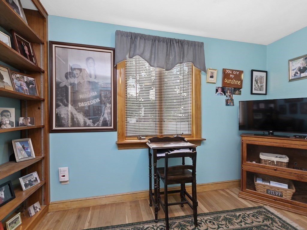 94 Hawthorne Road Waltham, MA 02451 - Photo 15 of 32 Gallery Image 15