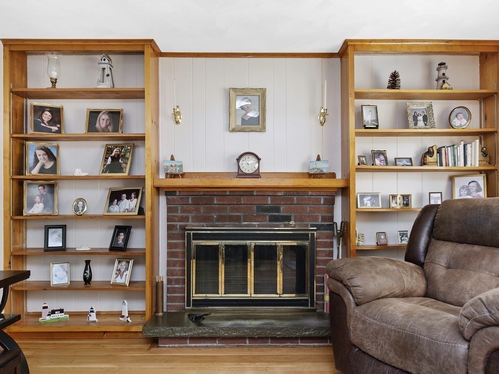 94 Hawthorne Road Waltham, MA 02451 - Photo 5 of 32 Gallery Image 5