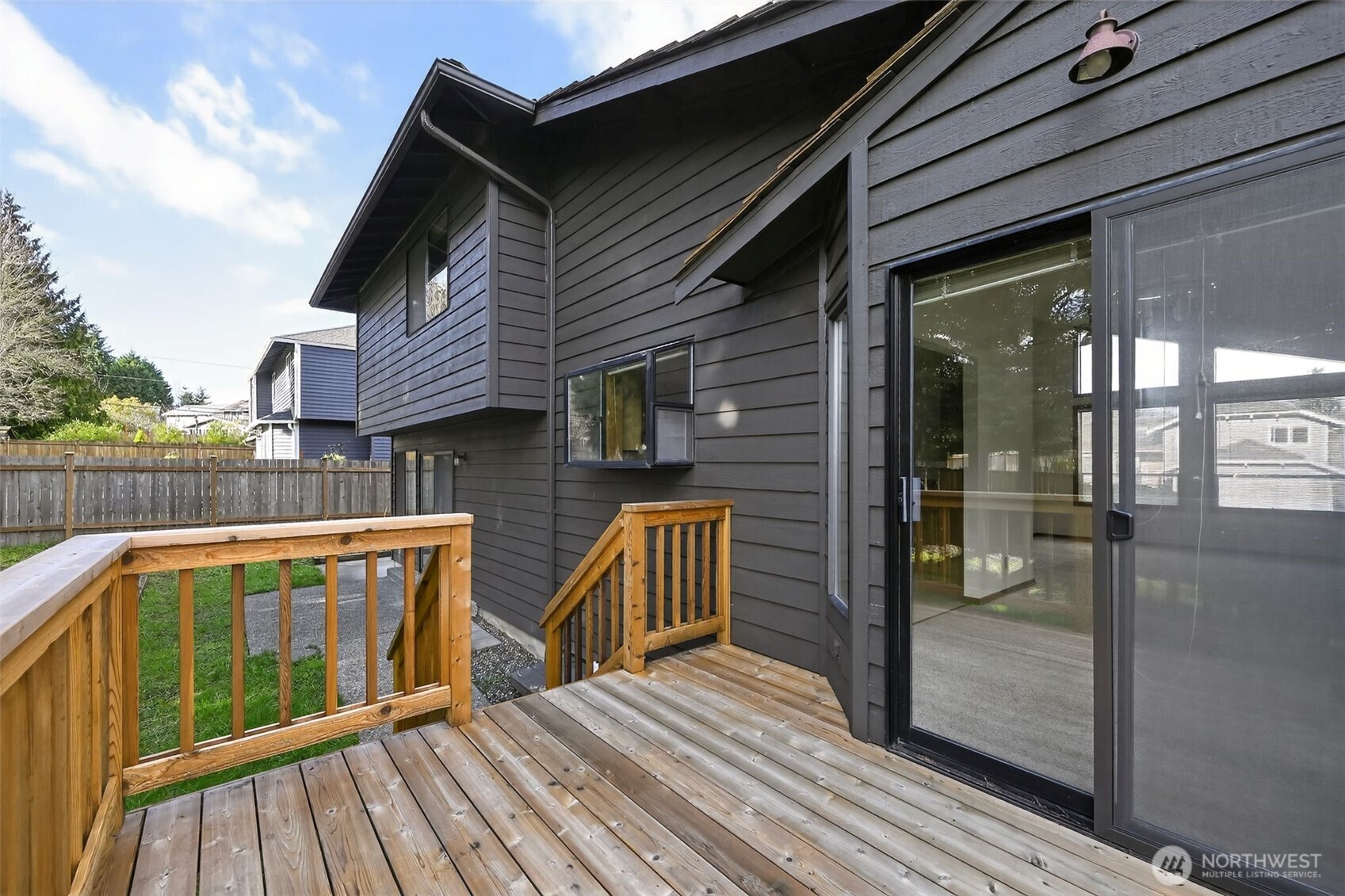810 151st Street Southwest Lynnwood, WA 98087 - Photo 35 of 38 a view of outdoor space with seating area