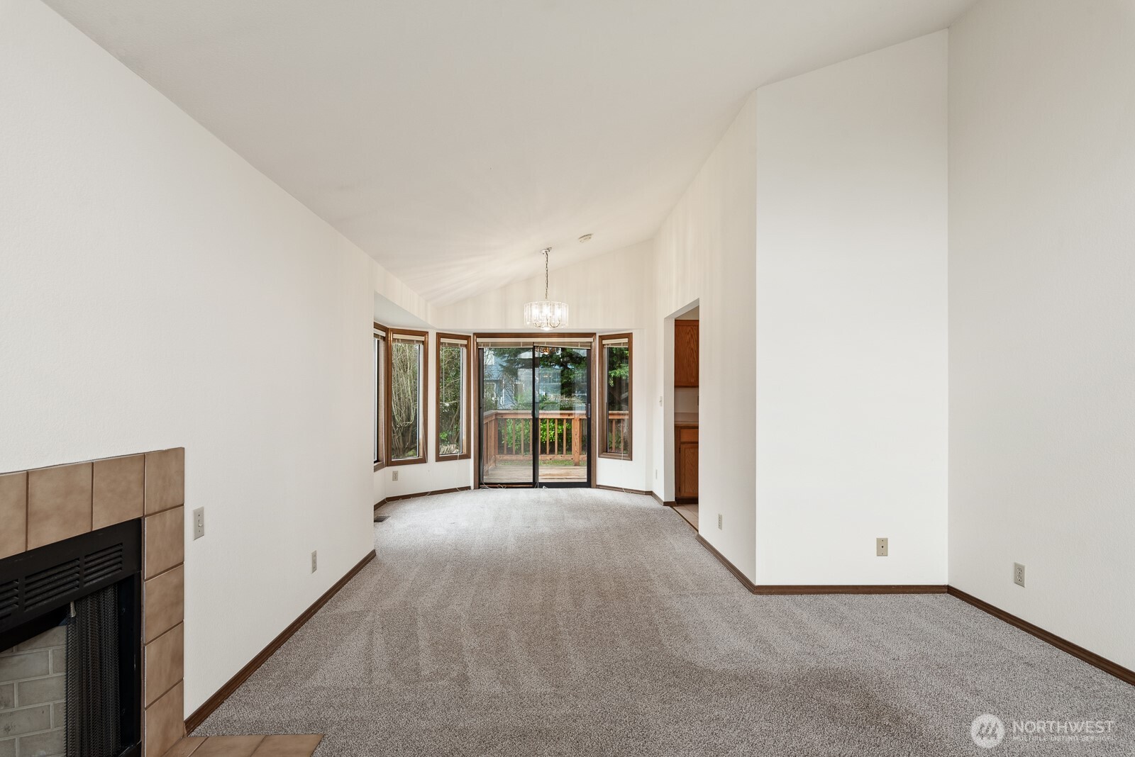 810 151st Street Southwest Lynnwood, WA 98087 - Photo 10 of 38 a view of an empty room with a window