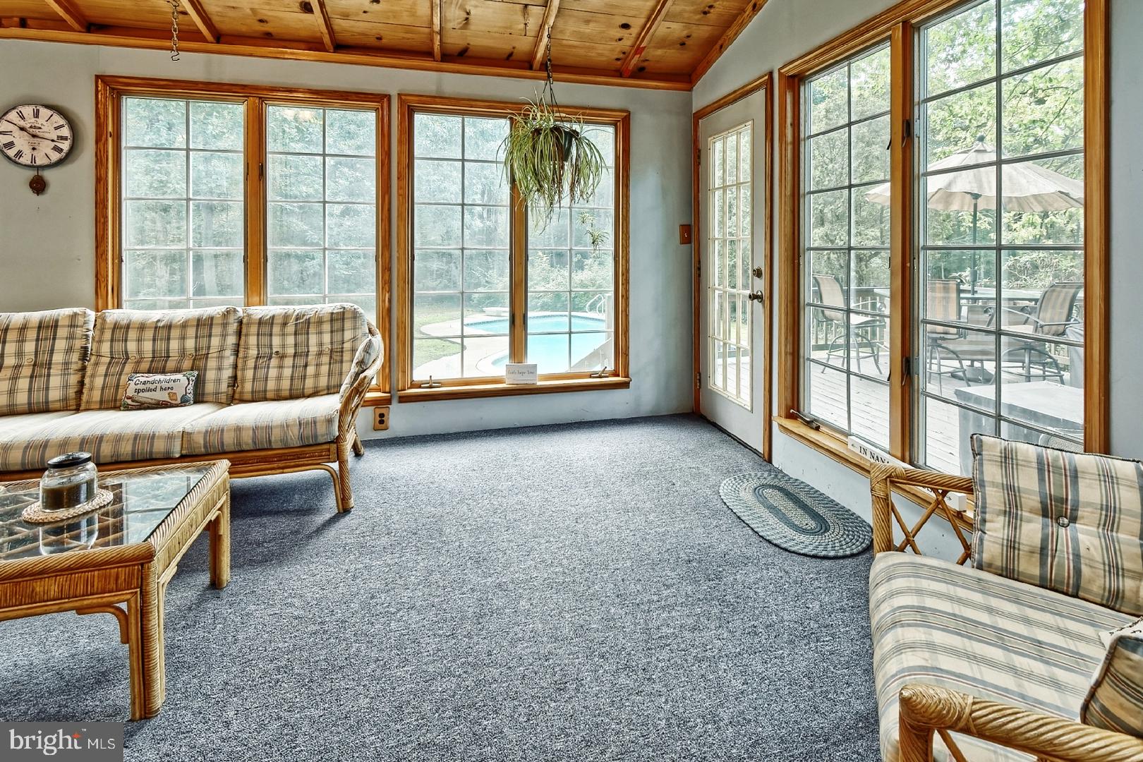 204 Ridge Road Southampton, NJ 08088 - Photo 13 of 36 a living room with furniture and a window