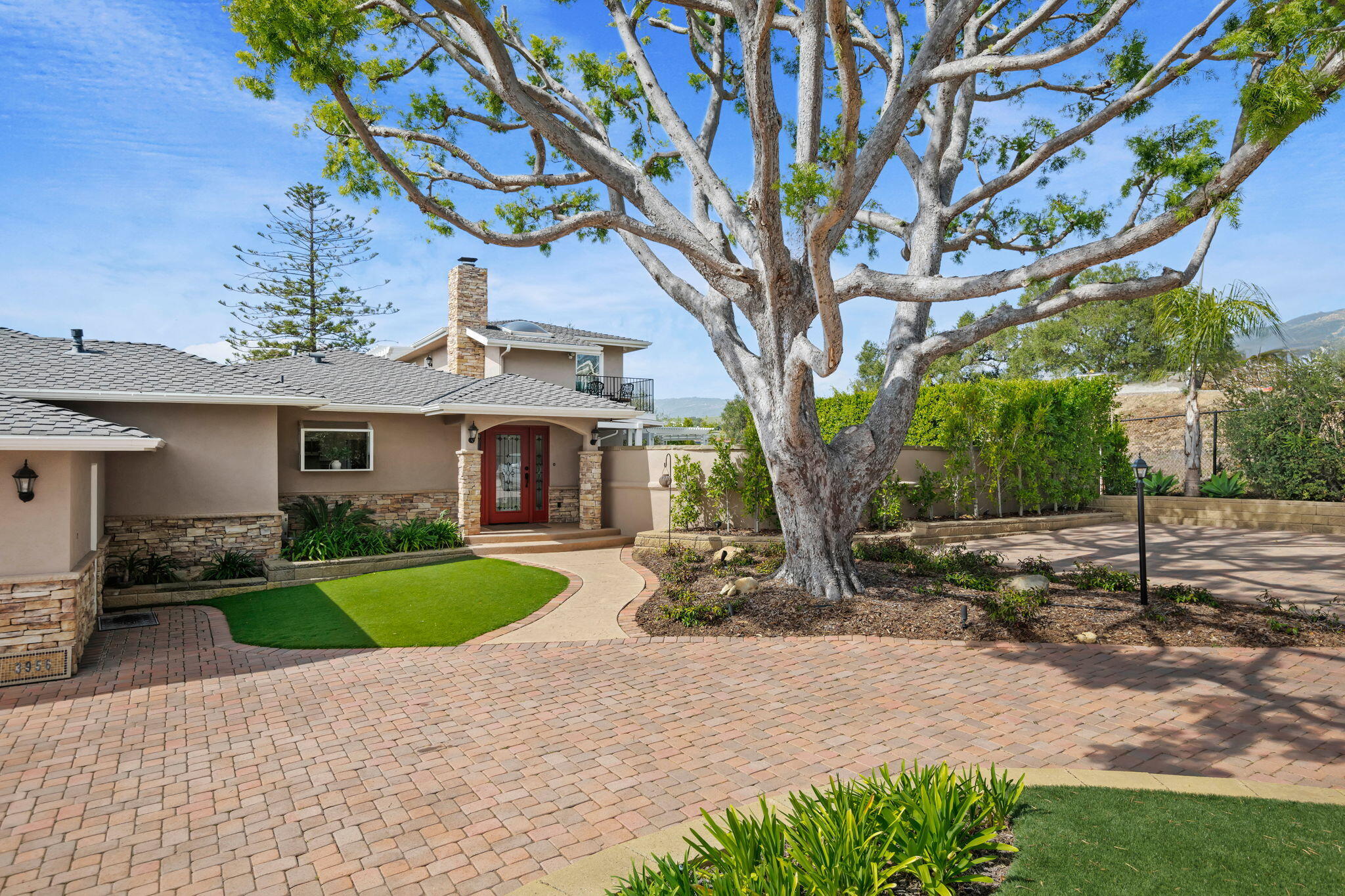 3956 Foothill Road Santa Barbara, CA 93110 - Photo 3 of 57 Entry