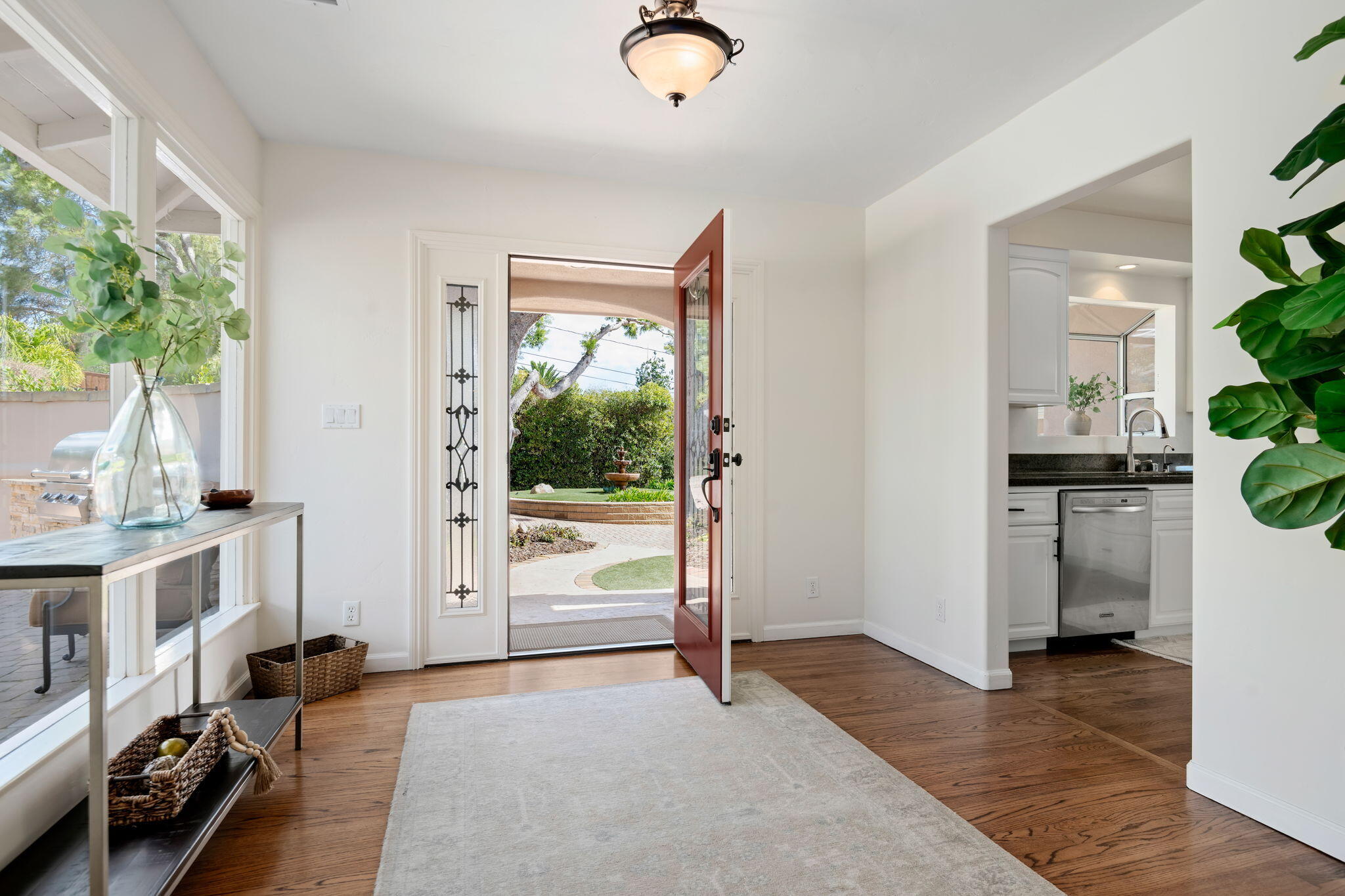 3956 Foothill Road Santa Barbara, CA 93110 - Photo 8 of 57 Foyer