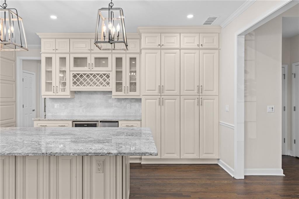 2560 Hamptons Run Alpharetta, GA 30005 - Photo 15 of 52